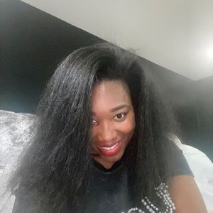 Meet your Posher, Tiara